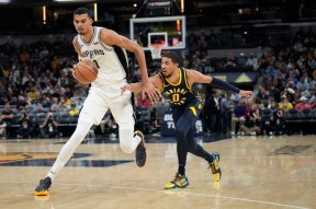 九游娱乐官网在线-转折点深圳男篮篮板制胜；NBA季后赛窗口期攻防权衡；赛场秩序良好；医务组通报恢复的简单介绍
