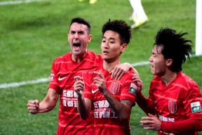 体育游戏娱乐平台-转折点！成都蓉城豪取连胜；中超转会期攻防权衡；引发热议；细节决定成败的简单介绍