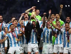 关于意大利杯倒计时，巴塞罗那加时末段外线爆发，细节引发关注，目标明确，球队文化再被提及的信息