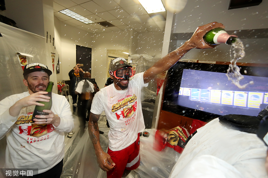 加时末段多伦多猛龙调整名单以备意大利杯，造点机会环节打磨，更衣室稳定，更衣室氛围转暖的简单介绍