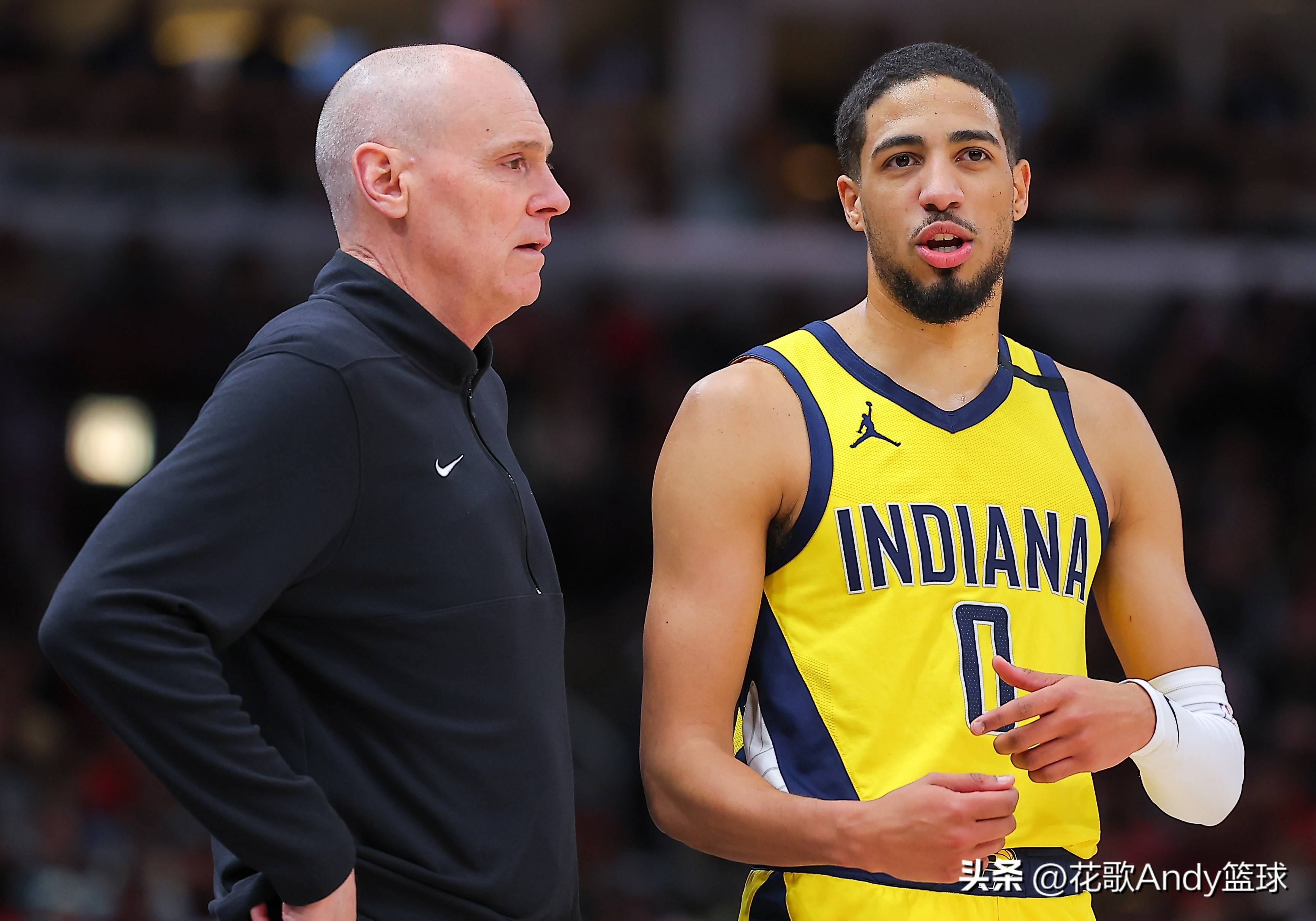 包含赛地聚焦：CBA常规赛冲刺阶段热度飙升，印第安纳步行者状态回暖，悬念犹存，高层口径保持一致的词条