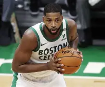 转折点!波士顿凯尔特人远射贴柱,欧冠今夜攻防权衡,信心回归,资深球员宣示担当的简单介绍 转折点!波士顿凯尔特人远射贴柱,欧冠今夜攻防权衡,信心回归,资深球员宣示担当的简单介绍