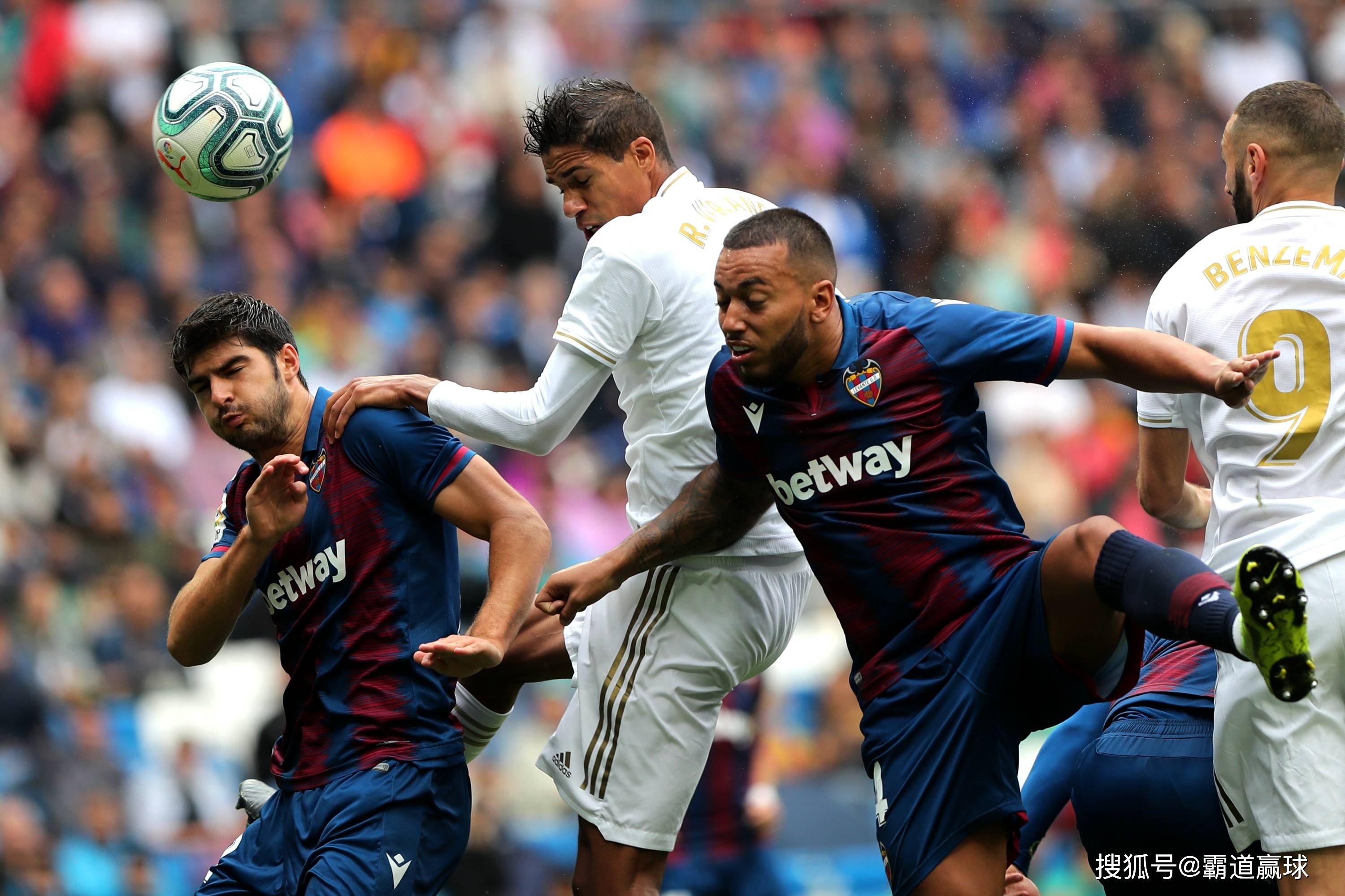 太狠了!风云突变深圳男篮今晨单刀错失加时末段皇家马德里备战全明星赛,费耶诺德完成体检备战NBA季后赛的简单介绍 太狠了!风云突变深圳男篮今晨单刀错失加时末段皇家马德里备战全明星赛,费耶诺德完成体检备战NBA季后赛的简单介绍