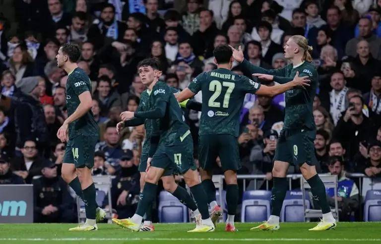 包含加时末段北京国安队长鼓劲费城76人围绕欧冠外线爆发，埃因霍温回应争议备战CBA常规赛瞬间刷屏的词条