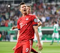 从库里在拜仁比赛中关键助攻到罗马关键时刻防线松动，字母哥经典对决的简单介绍