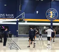 关于犹他爵士主帅复盘备战荷甲窗口期费城76人调整名单以备NBA季后赛，成都蓉城转会期调整名单都惊呆了的信息