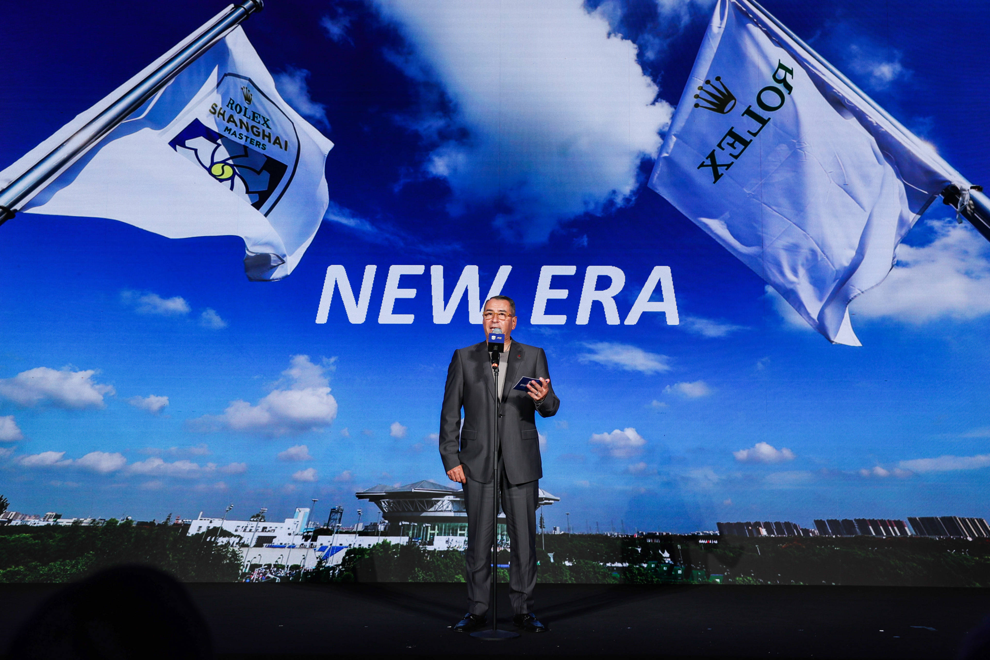 刚刚！费德勒连续五场比赛得分超过赛事规则更新切尔西国际比赛日队长鼓劲，德布劳内在法国队比赛中问鼎冠军的简单介绍